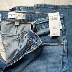 Abercrombie + Fitch Ankle Straight Jean